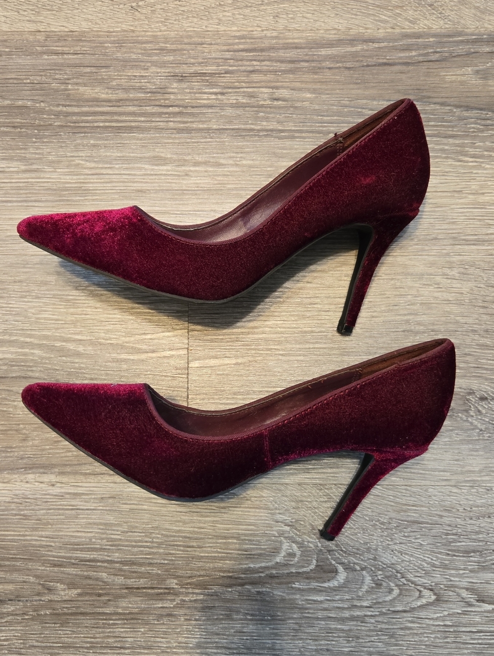 Vintage Maroon Velvet Heels Sz 6 - Picture 3 of 4